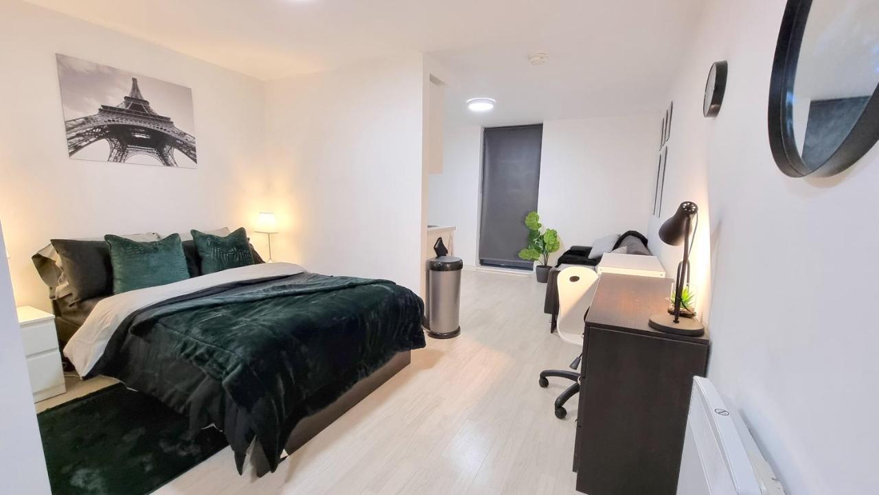 Spacious City Studio / Wifi / Parking Liverpool Dış mekan fotoğraf