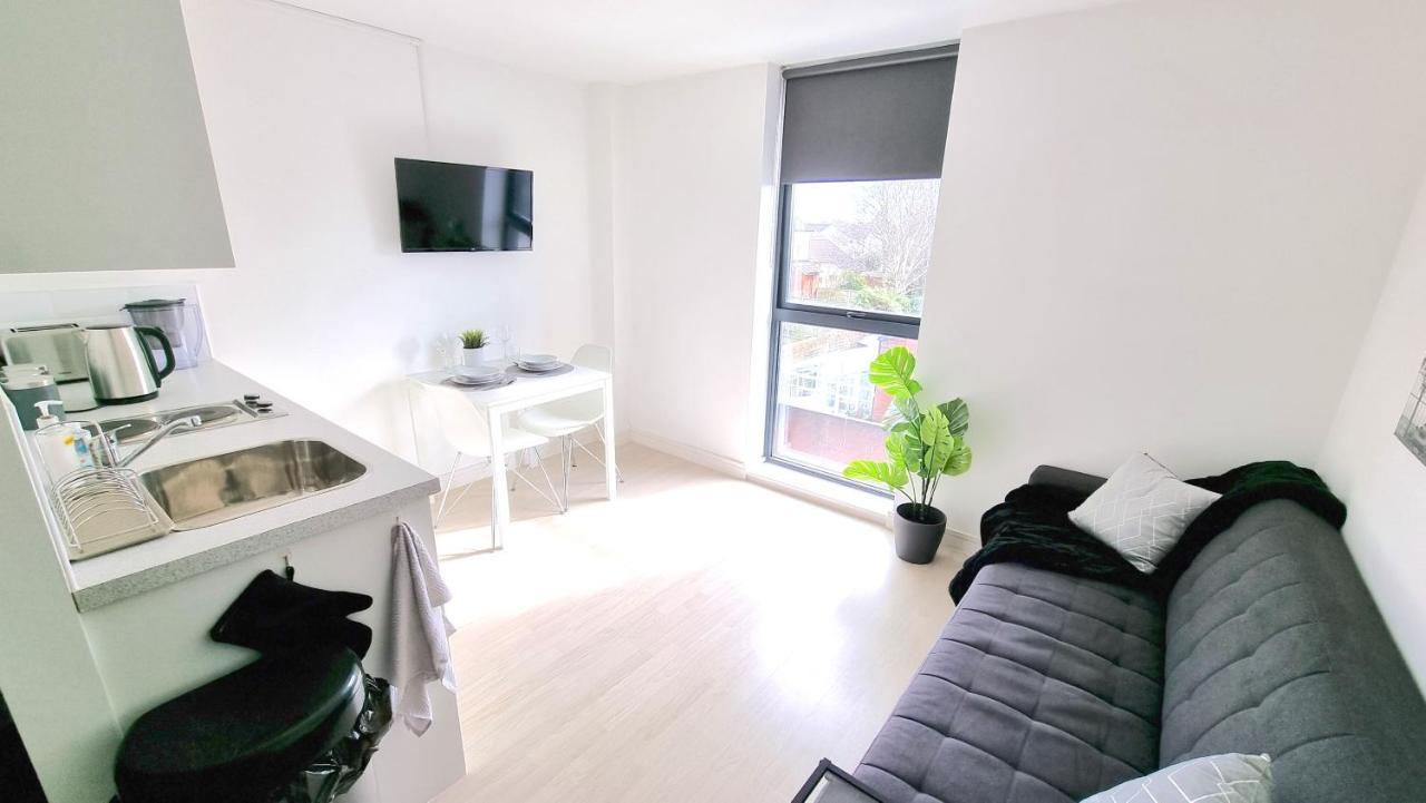 Spacious City Studio / Wifi / Parking Liverpool Dış mekan fotoğraf